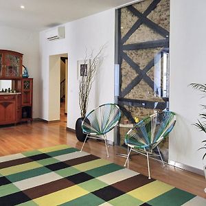 Appartement de Luxe à 2 Chambres à Coucher