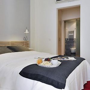 Appartement de Luxe à 2 Chambres à Coucher